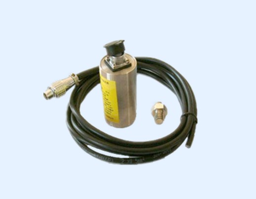 dk360a一體(ti)化(hua)振動變送器